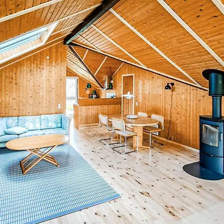 3 Bedroom Gorgeous In Vaeggerlose Feriehus Bøtø By