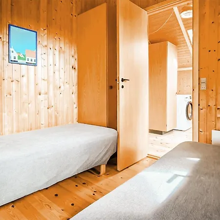 3 Bedroom Gorgeous In Vaeggerlose Bøtø By