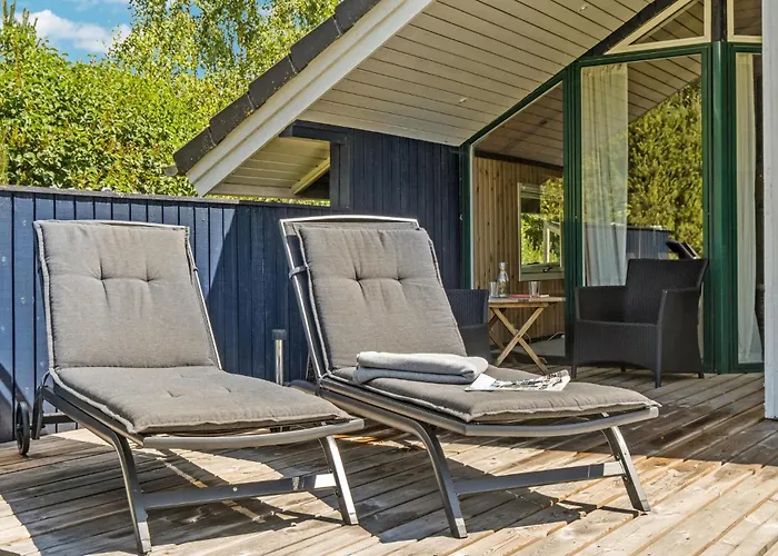 3 Bedroom Gorgeous In Vaeggerlose *
